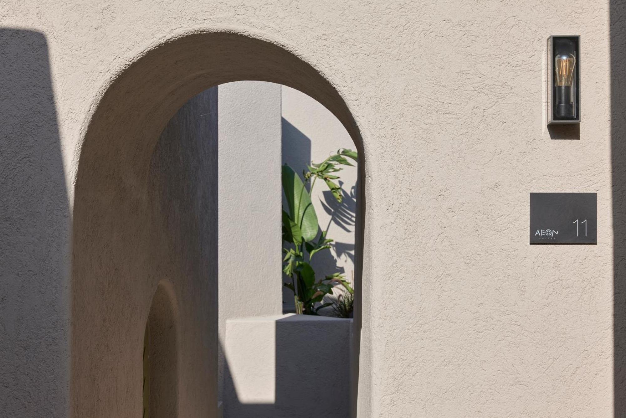 Aeon Suites - Adults Only Pyrgos Kallistis Екстер'єр фото